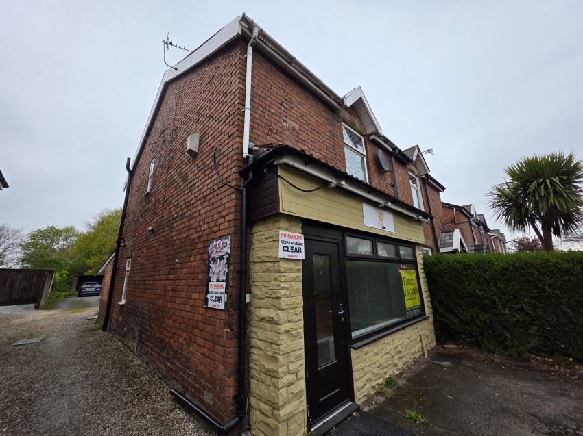 Images for 105 Liverpool Road South, Burscough