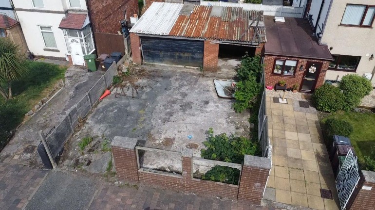 Double Garage With Parking, Adjacent To 15 Thornton Road, Southport, Merseyside