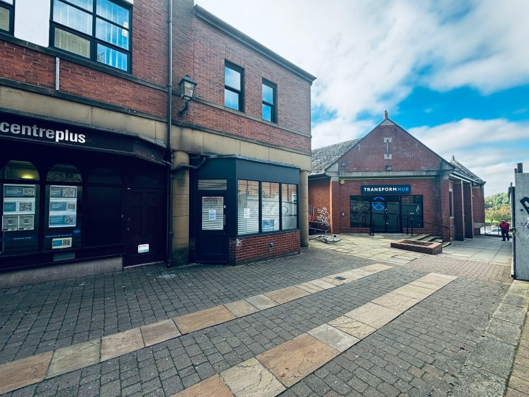 Kiosk Retail Unit, 31b Church Street, Ormskirk, Lancashire