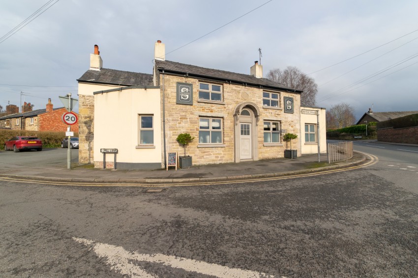 Images for The Stocks Tavern, Alder Lane, Parbold, Lancashire, WN8