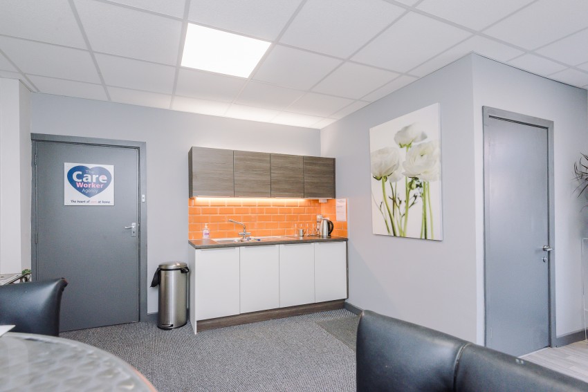 Images for Unit 2 Crown House, 91a King Street, Southport