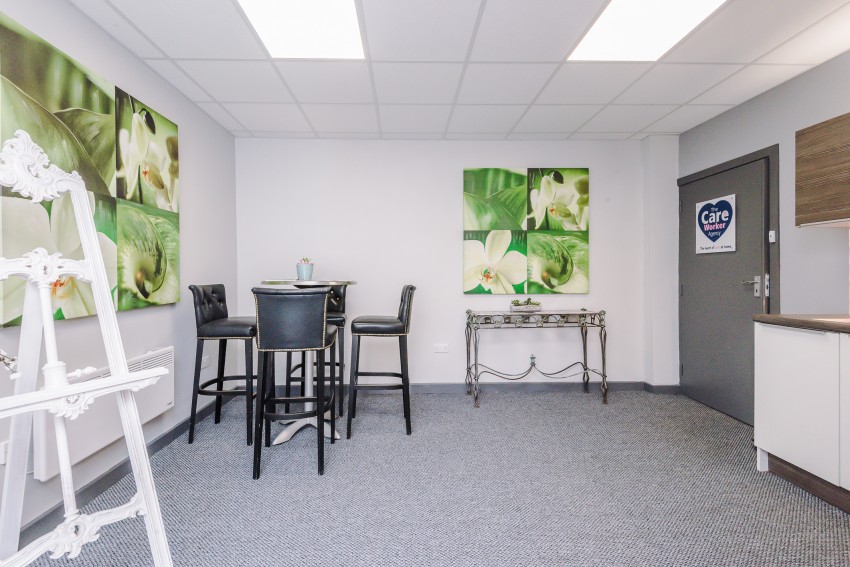 Images for Unit 2 Crown House, 91a King Street, Southport