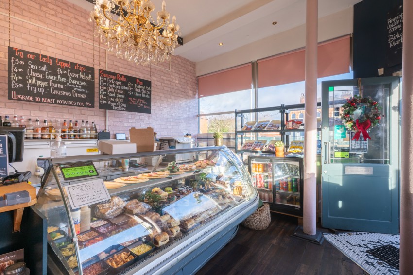 Images for Woollen Pig, Duke Street / Cemetery Road, Birkdale, PR8